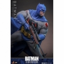 Batman (Battle Damaged version) by Hot Toys - CMS031 - The Dark Knight Returns 1/6 scale action figure