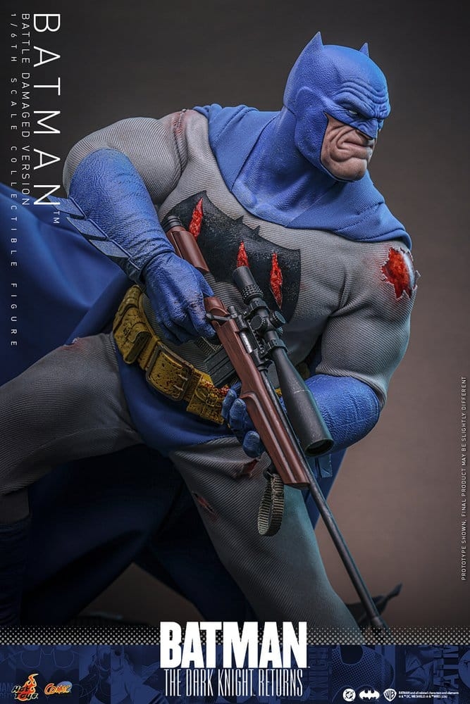 Batman (Battle Damaged version) van Hot Toys - CMS031 - The Dark Knight Returns 1/6 schaal actiefiguur
