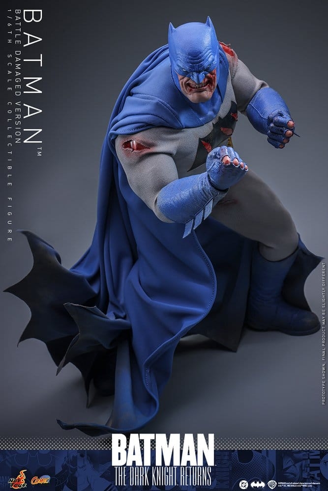Batman (Battle Damaged version) par Hot Toys - CMS031 - figurine 1/6 The Dark Knight Returns de 32 cm