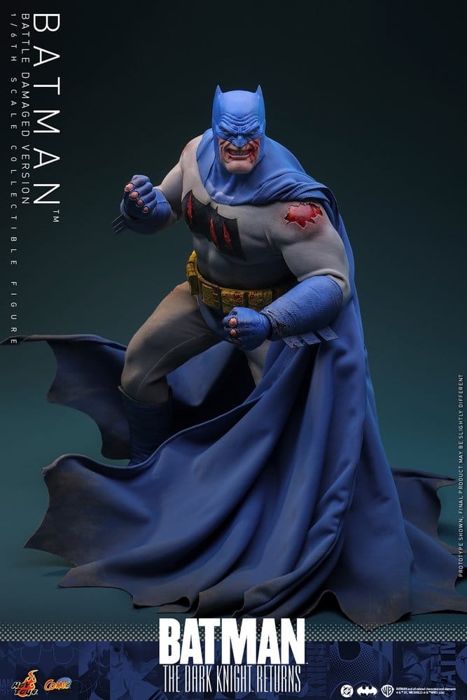 Batman (Battle Damaged version) by Hot Toys - CMS031 - The Dark Knight Returns 1/6 scale action figure