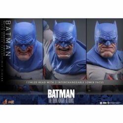 Batman (Battle Damaged version) par Hot Toys - CMS031 - figurine 1/6 The Dark Knight Returns de 32 cm
