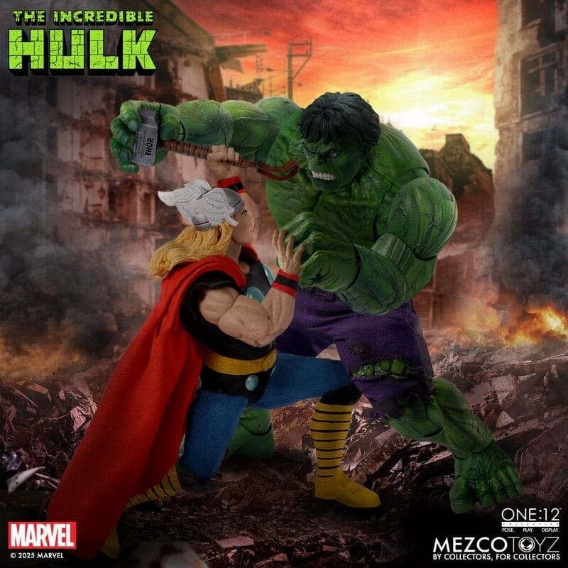 Hulk One:12 by Mezco - Marvel 1/12 scale action figure