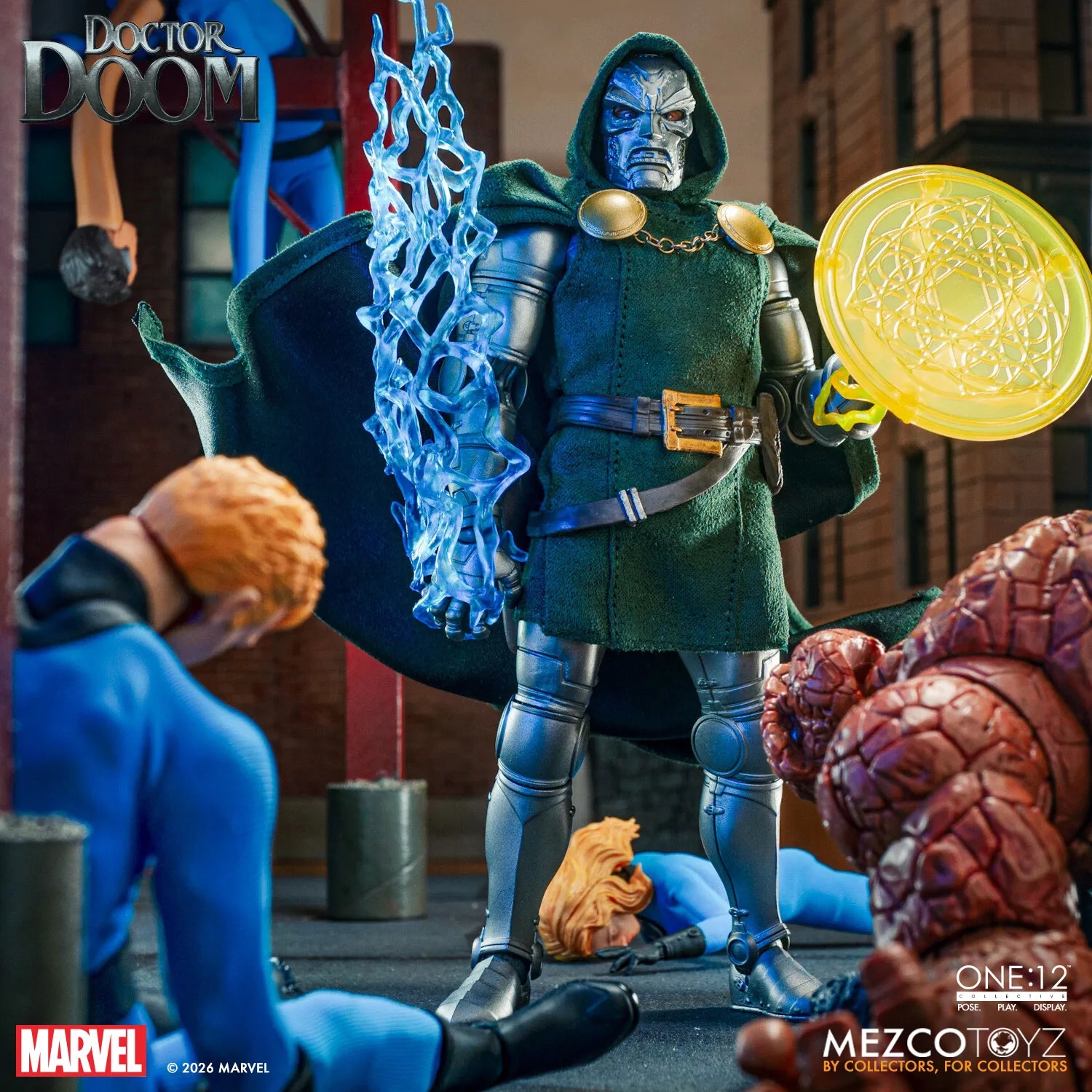 Doctor Doom One:12 par Mezco - figurine 1/12 Marvel de 17 cm