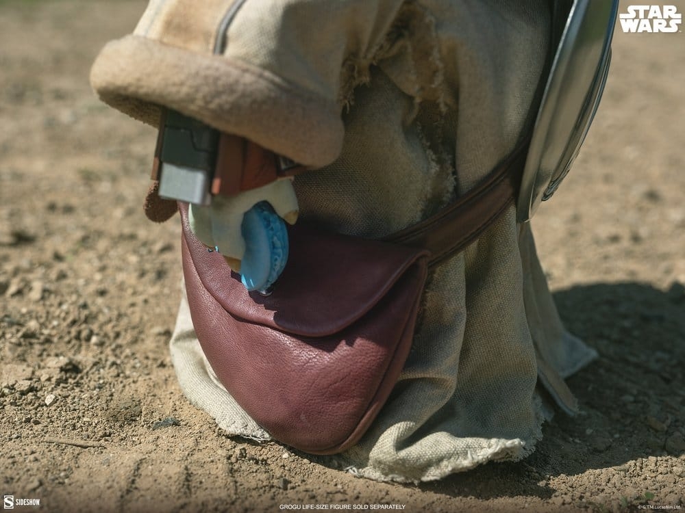 Grogu Accessories Set Life-Size by Sideshow Collectibles - Star Wars : The Mandalorian and Grogu 1/1 scale accessory