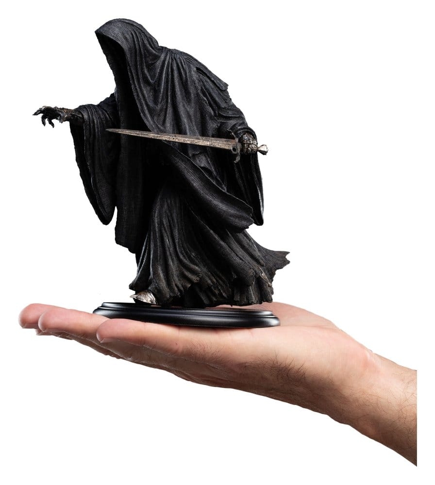 Ringwraith (at the Prancing Pony) by Weta - The Lord Of The Rings 18 cm figure