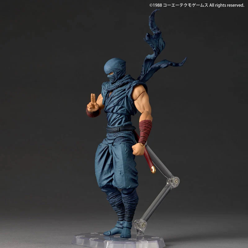 Ryu Hayabusa (Ninja version) Revoltech Amazing Yamaguchi by Kaiyodo - Ninja Gaiden 17 cm action figure