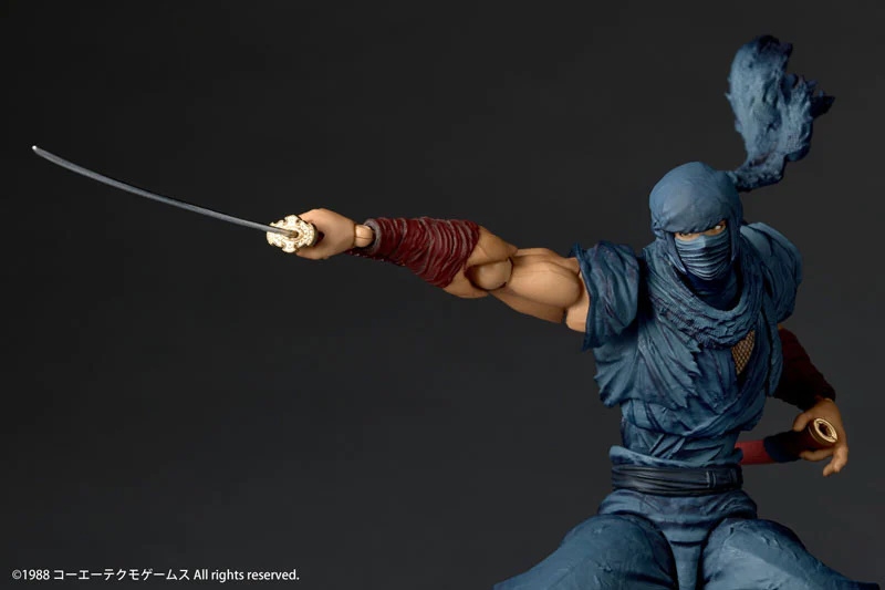 Ryu Hayabusa (Ninja version) Revoltech Amazing Yamaguchi van Kaiyodo - Ninja Gaiden 17 cm actiefiguur