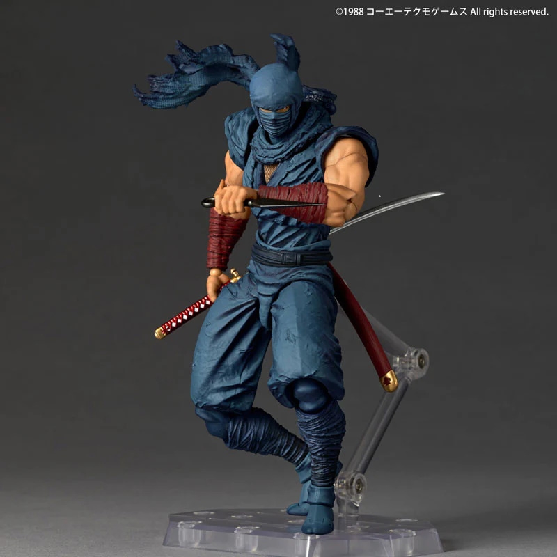 Ryu Hayabusa (Ninja version) Revoltech Amazing Yamaguchi par Kaiyodo - figurine Ninja Gaiden de 17 cm