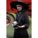 Lydia Deetz Sixth Scale by Sideshow Collectibles - Beetlejuice 1/6 scale action figure