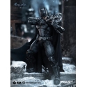 Batman (Battle Damaged) von Inart - Arkham Origins 1/12 Maßstab Actionfigur