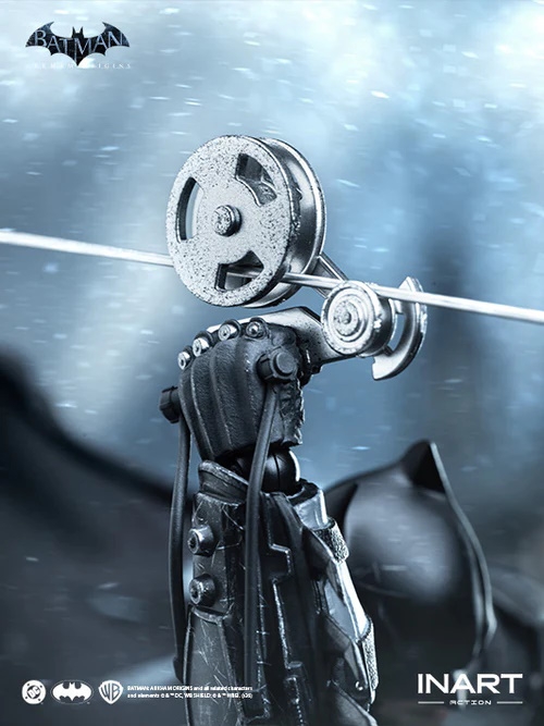 Batman (Battle Damaged) par Inart - figurine 1/12 Arkham Origins de 18 cm
