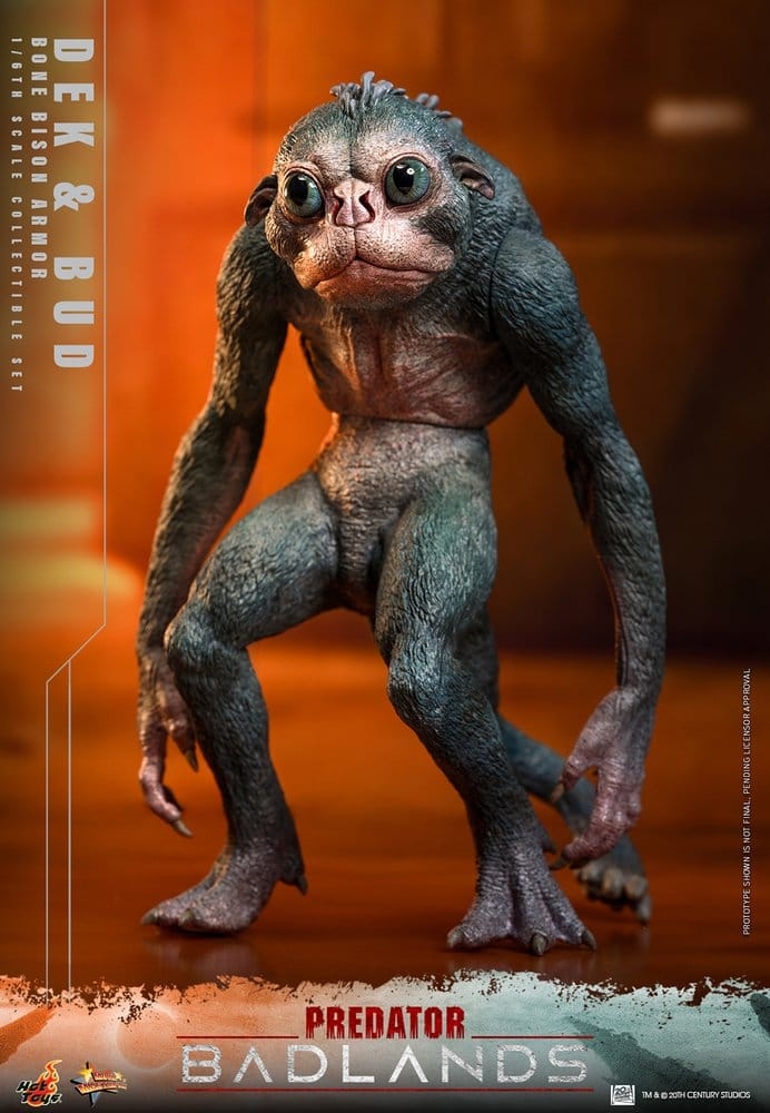 Dek and Bud (Bone Bison Armor) by Hot Toys - Predator: Badlands 1/6 scale action figures