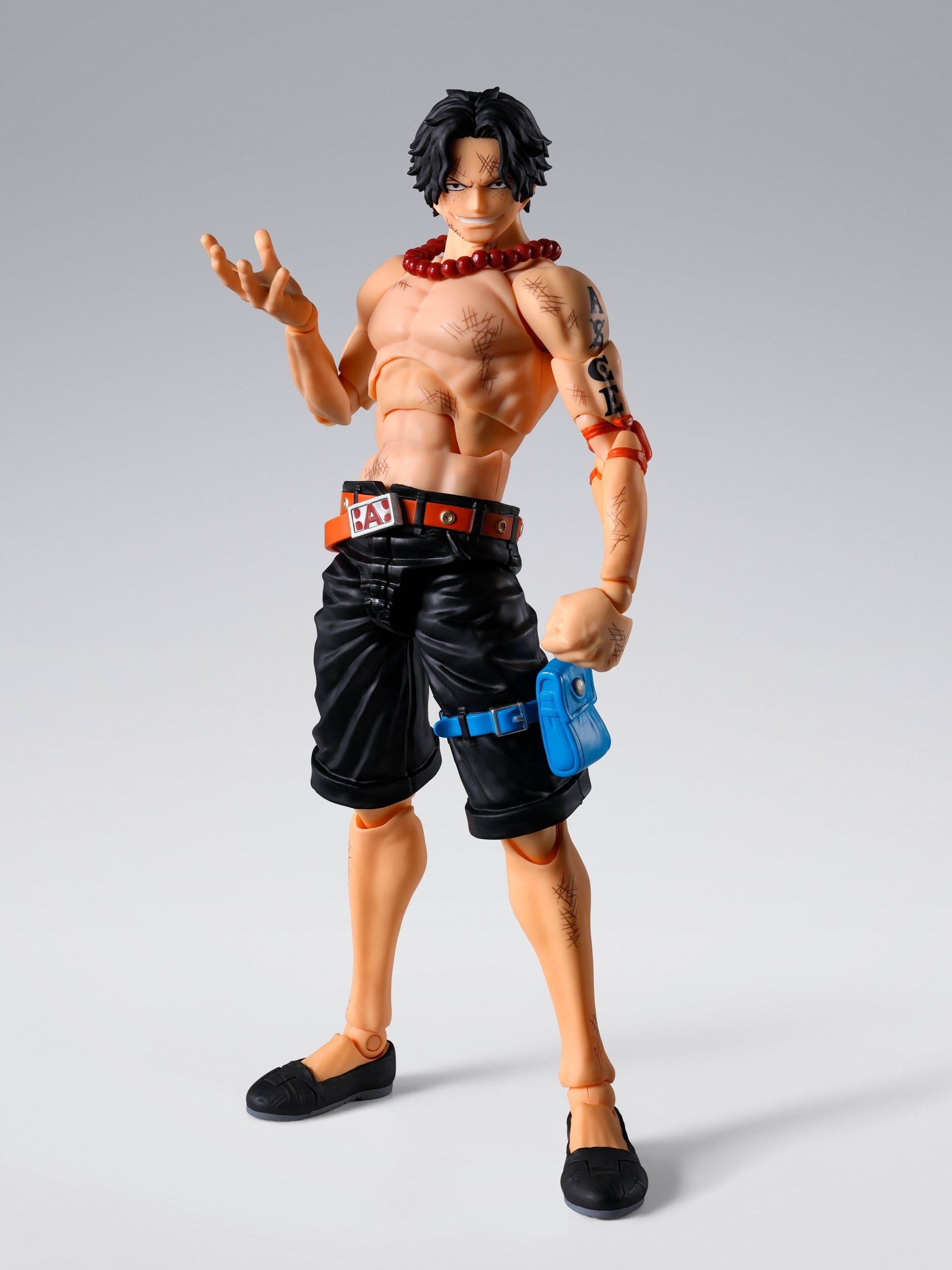 Portgas D Ace (Marineford) SH Figuarts par Bandai Tamashii Nations - figurine One Piece de 16 cm