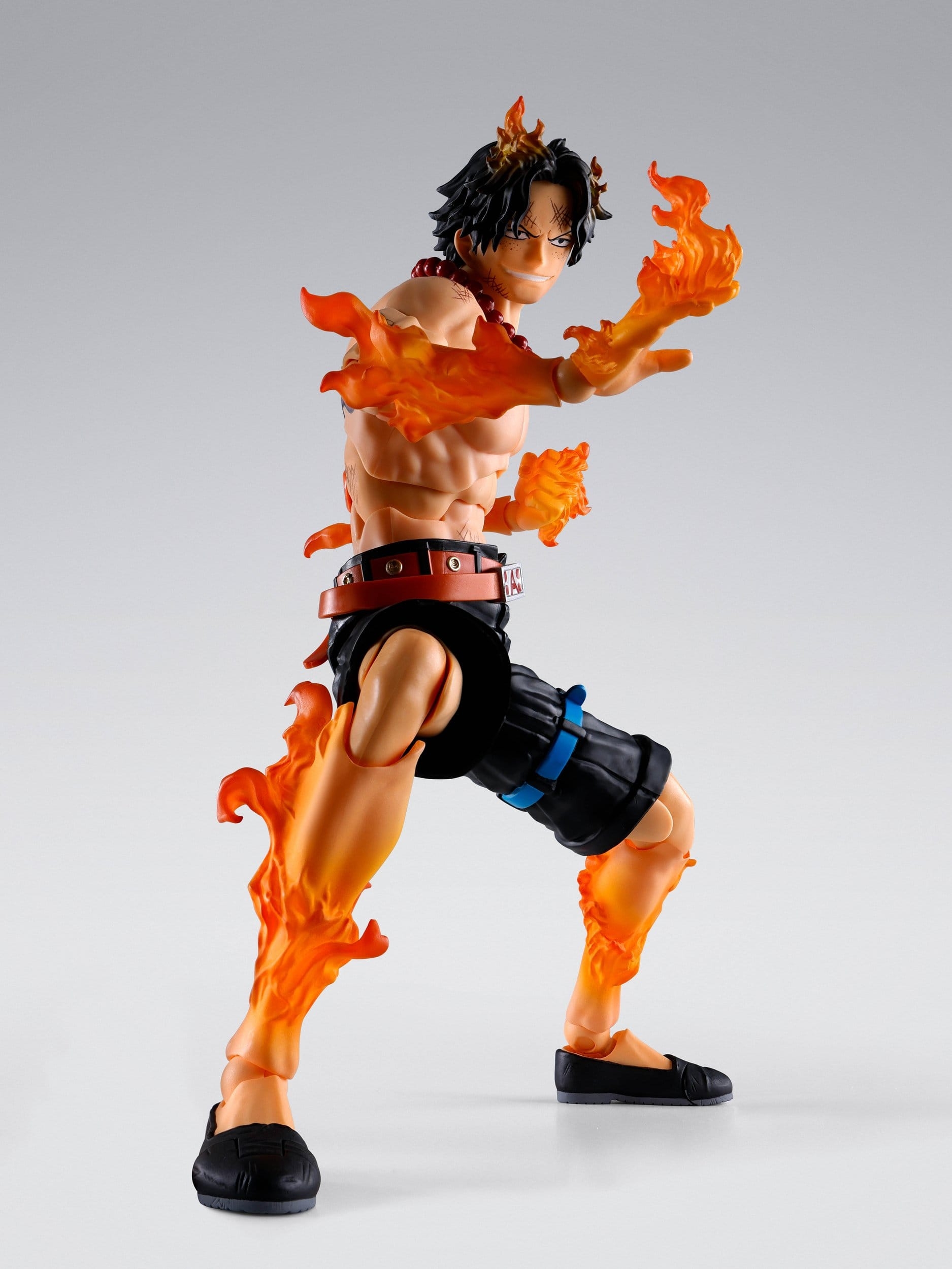 Portgas D Ace (Marineford) SH Figuarts by Bandai Tamashii Nations - One Piece 16 cm action figure