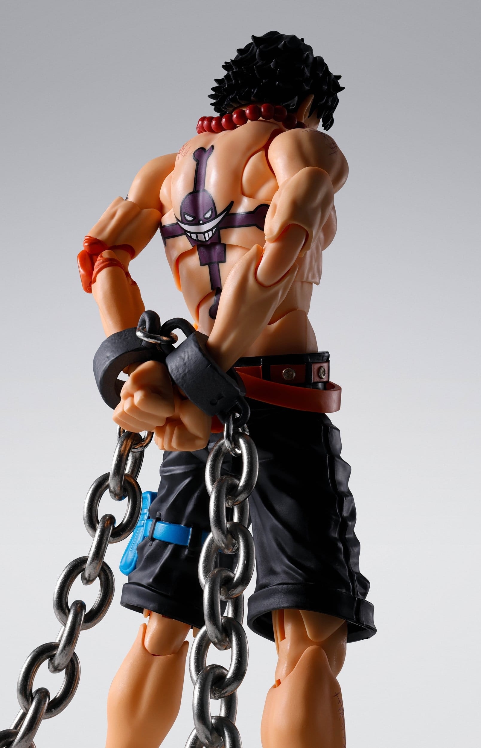 Portgas D Ace (Marineford) SH Figuarts par Bandai Tamashii Nations - figurine One Piece de 16 cm