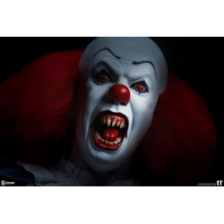 Pennywise Sixth Scale by Sideshow Collectibles - It (1990) 1/6 scale action figure