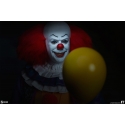 Pennywise Sixth Scale van Sideshow Collectibles - It (1990) 1/6 schaal actiefiguur