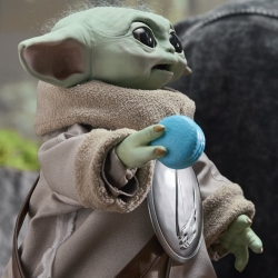 Grogu Animatronic Ultimate Collector di Hasbro - Star Wars: The Mandalorian e Grogu in scala 1/1 action figure