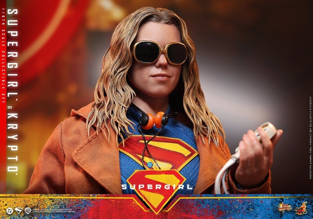 Supergirl and Krypto di Hot Toys - MMS869 - action figure Supergirl alta 28 cm