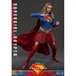 Supergirl and Krypto di Hot Toys - MMS869 - action figure Supergirl alta 28 cm