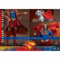 Supergirl and Krypto de Hot Toys - MMS869 - figura de acción Supergirl de 28 cm