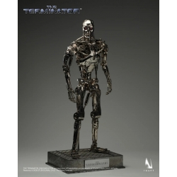 T-800 Endoskeleton di Inart - action figure The Terminator in scala 1/6