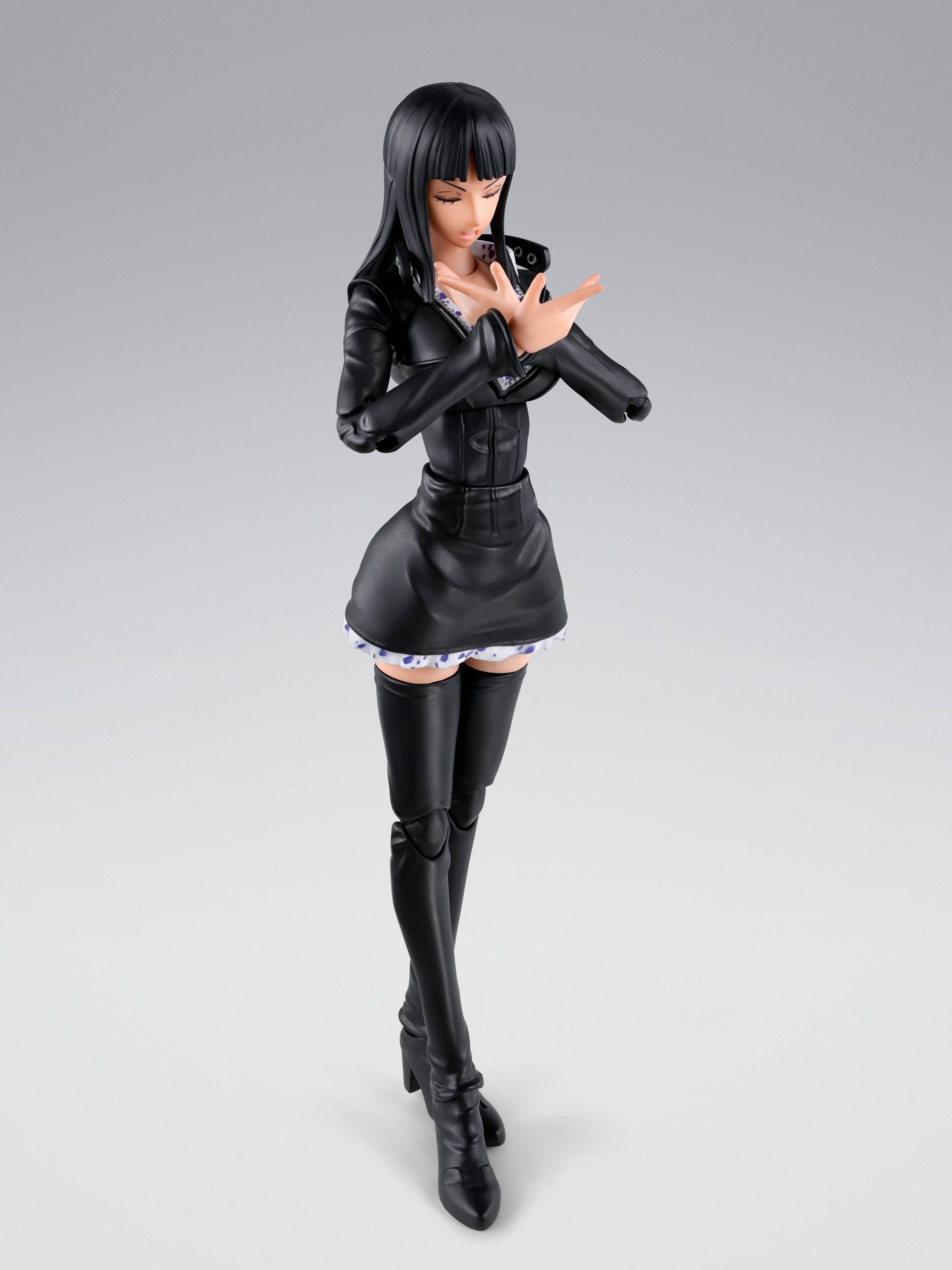 Nico Robin (Enies Lobby) S.H.Figuarts de Bandai Tamashii Nations - figura de acción One Piece de 16 cm