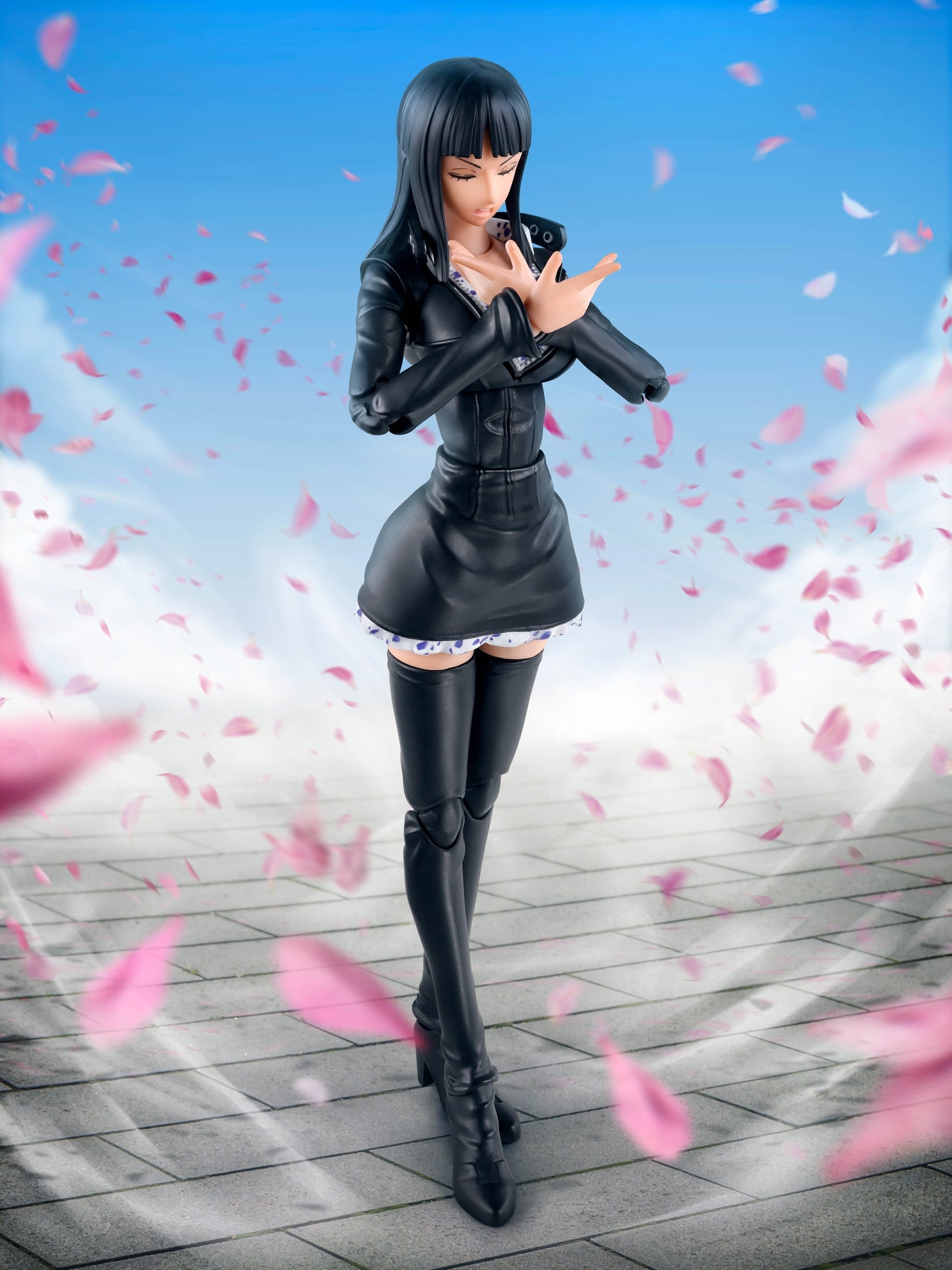 Nico Robin (Enies Lobby) S.H.Figuarts de Bandai Tamashii Nations - figura de acción One Piece de 16 cm