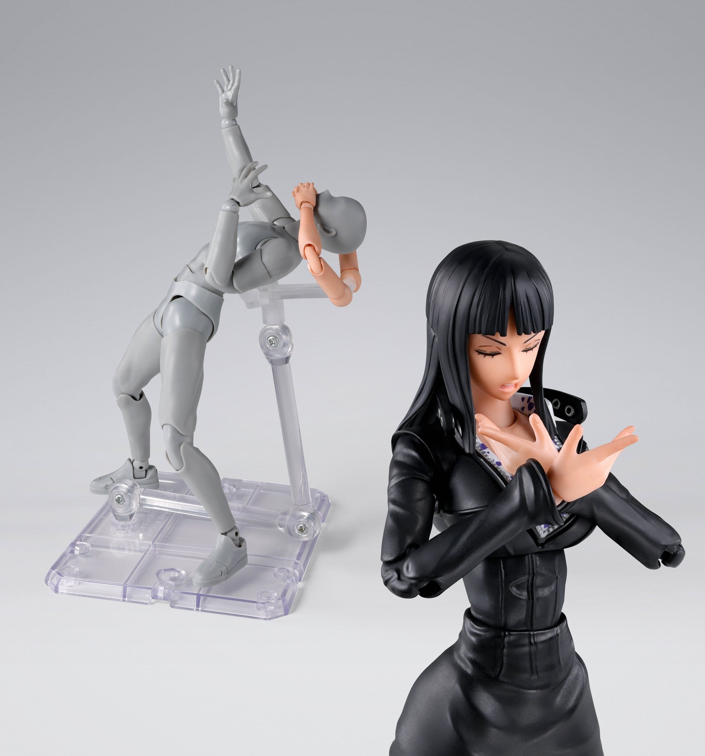 Nico Robin (Enies Lobby) S.H.Figuarts par Bandai Tamashii Nations - figurine One Piece de 16 cm