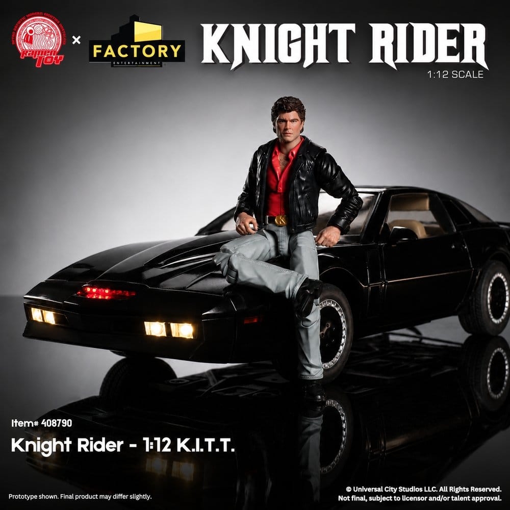 K.I.T.T. and Michael Knight di Ramen Toy - action figure K-2000 (Knight Rider) in scala 1/12