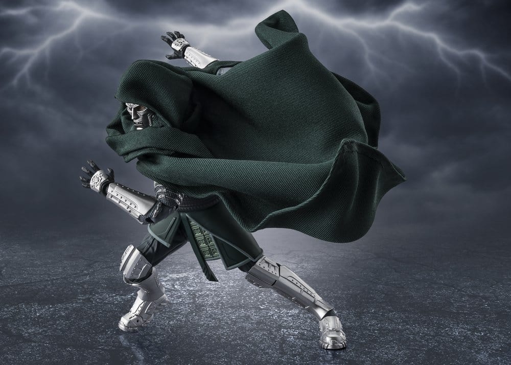 Doctor Doom S.H.Figuarts par Bandai Tamashii Nations - figurine Avengers: Doomsday de 16 cm