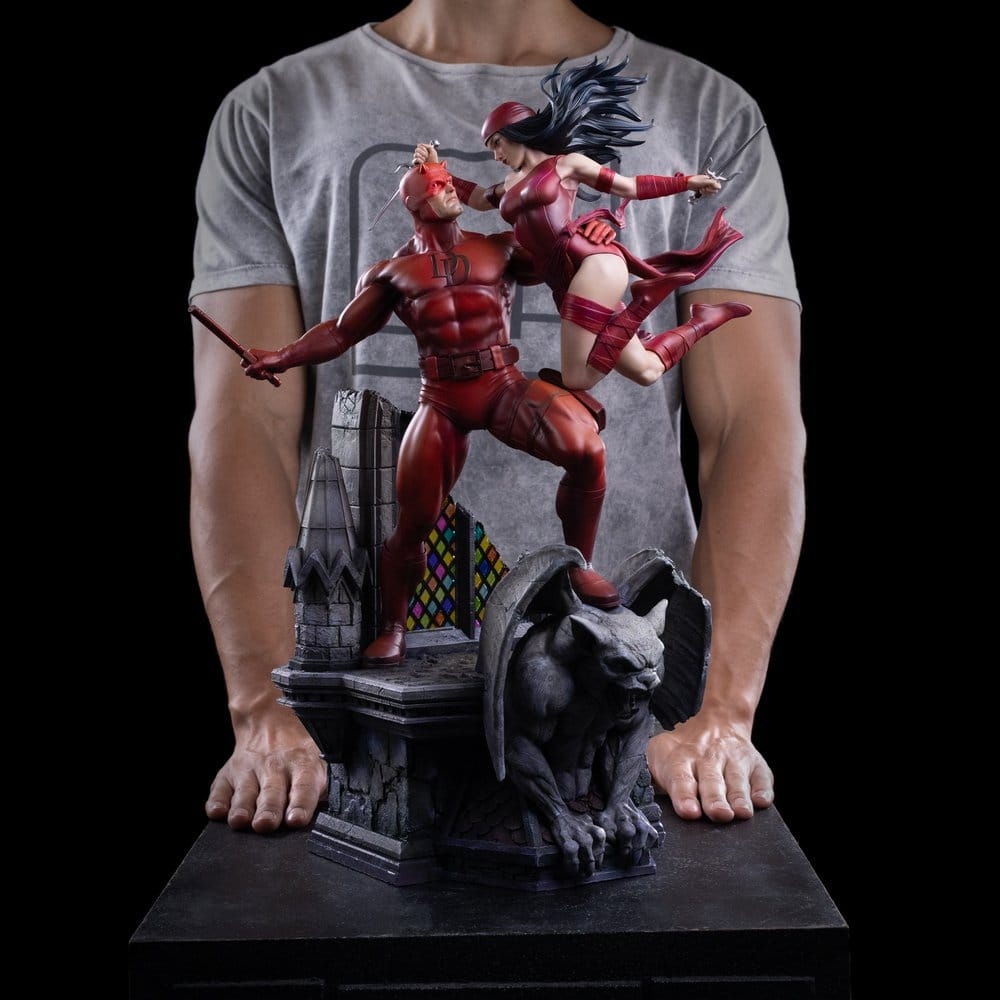 Daredevil and Elektra di Iron Studios - diorama Marvel Comics in scala 1/6