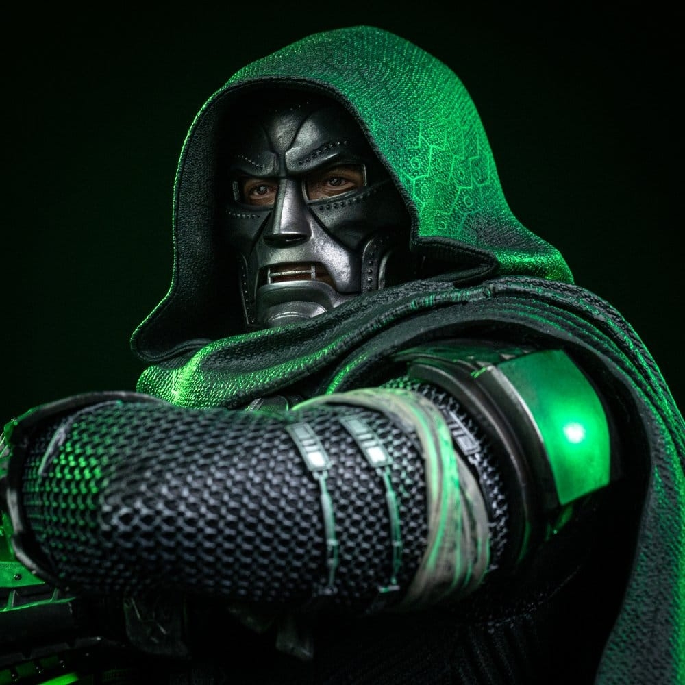 Doctor Doom Legacy Replica van Iron Studios - Avengers: Doomsday 1/4 schaal figuur