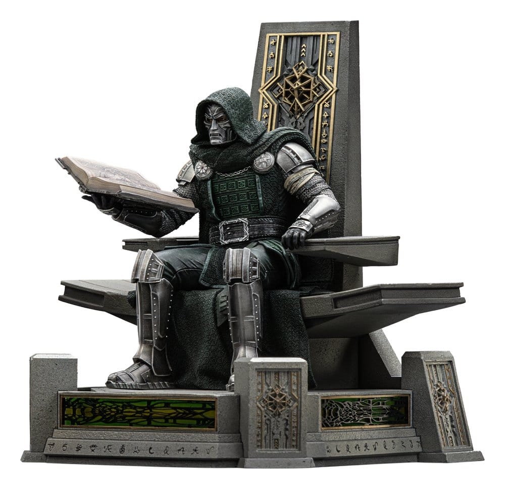 Doctor Doom (on throne) Art Scale di Iron Studios - figura Avengers: Doomsday in scala 1/10