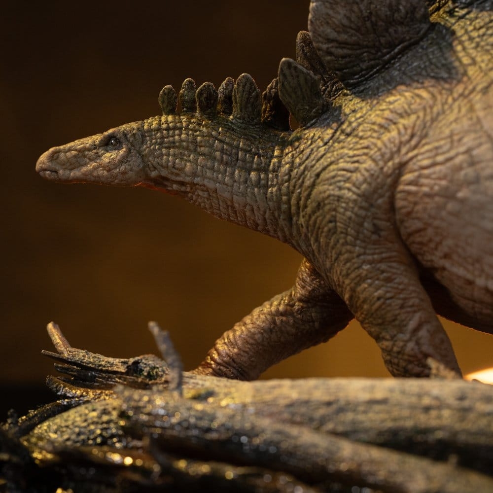 Stegossaurus Icons di Iron Studios - figura The Lost World: Jurassic Park alta 18 cm