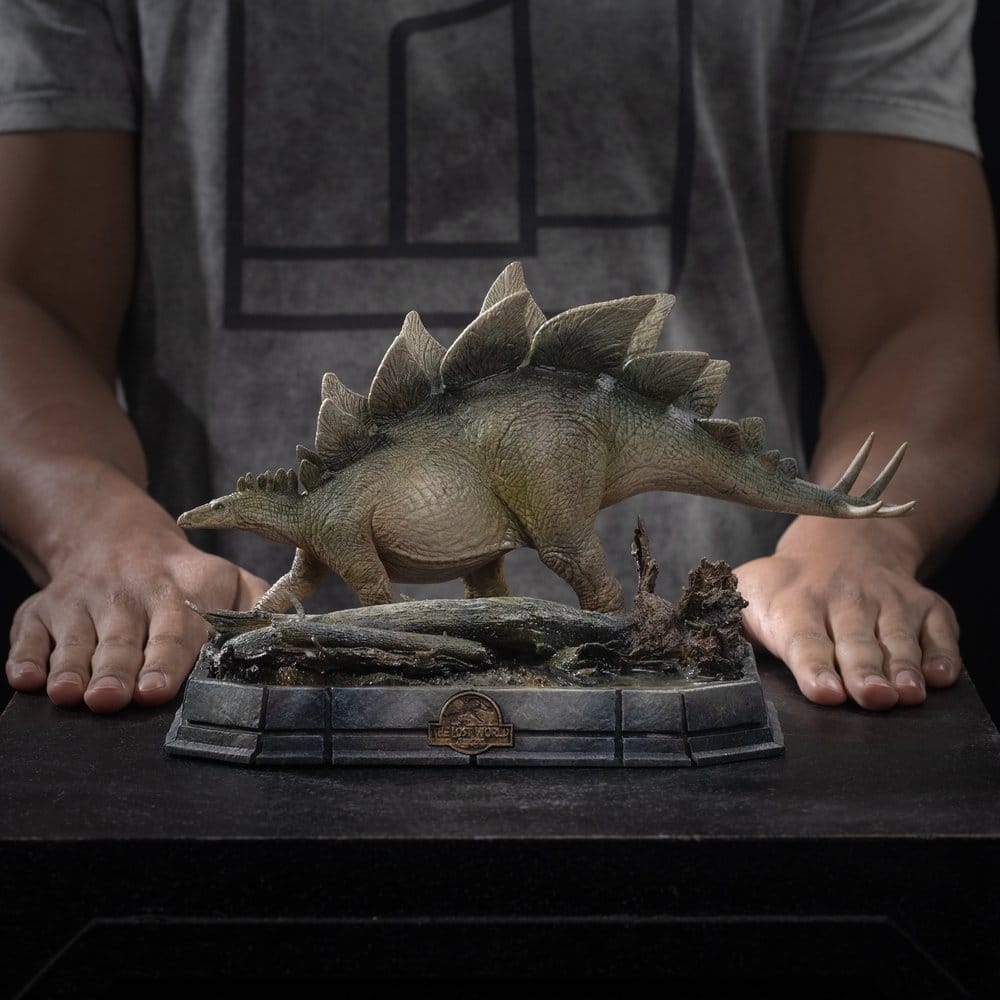 Stegossaurus Icons di Iron Studios - figura The Lost World: Jurassic Park alta 18 cm