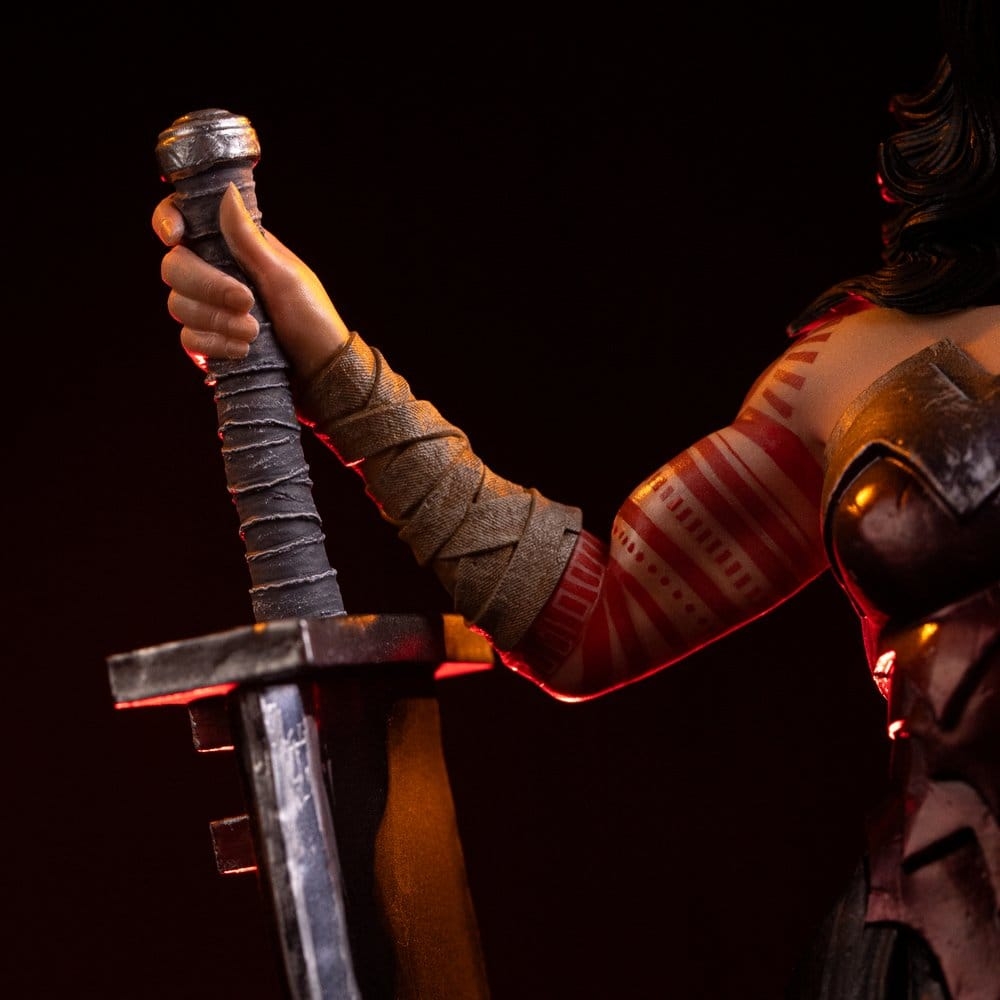 Wonder Woman Art Scale di Iron Studios - figura Wonder Woman Absolute in scala 1/10