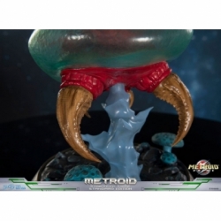 Metroid par First 4 Figures - figurine Metroid Prime de 21 cm