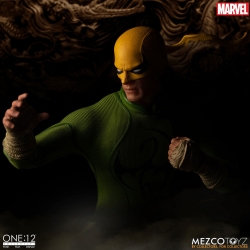 Iron Fist One:12 Collective di Mezco Reissue - action figure Marvel in scala 1/12