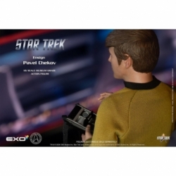 Ensign Pavel Chekov Museum Grade par Exo-6 - figurine 1/6 Star Trek de 30 cm