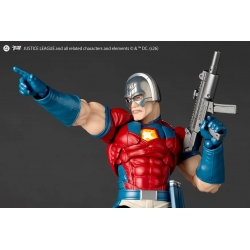 Peacemaker Revoltech Amazing Yamaguchi di Kaiyodo - action figure DC Comics alta 17 cm