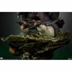 The Penguin Premium Format di Sideshow Collectibles - statua DC Comics in scala 1/4