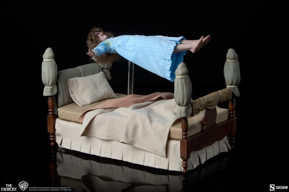 Regan MacNeil Sixth Scale di Sideshow Collectibles Deluxe - action figure The Exorcist in scala 1/6
